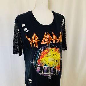 Def Leppard Black Graphic 80’s Rock Band Tee